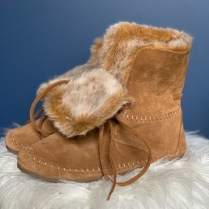 Toms Suede Boots